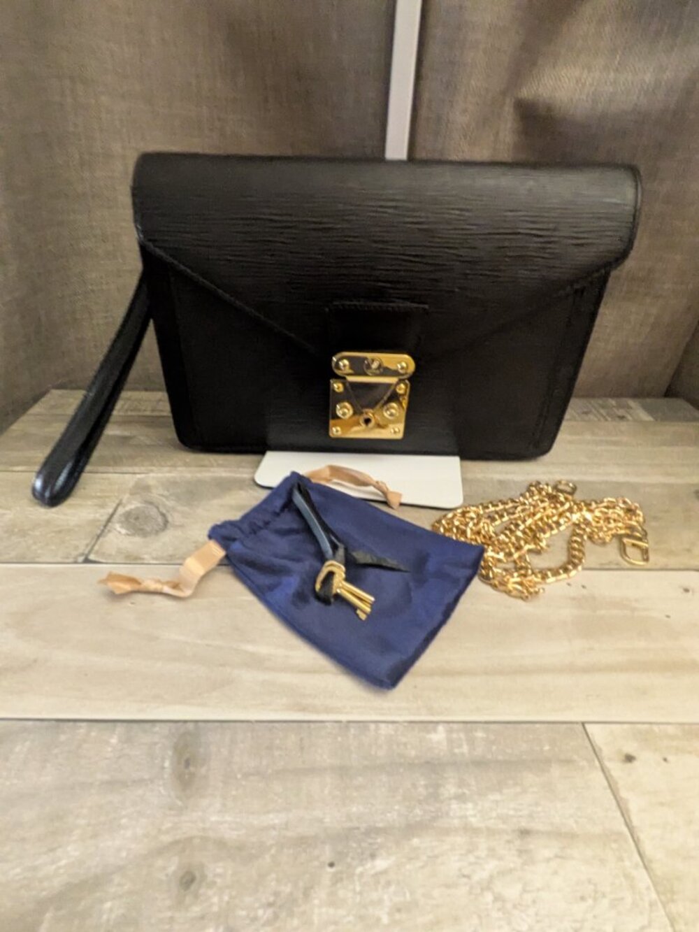 Authentic Louis Vuitton Epi Sellier Pochette Clutch Shoulder Bag Vintage - Picture 16 of 17